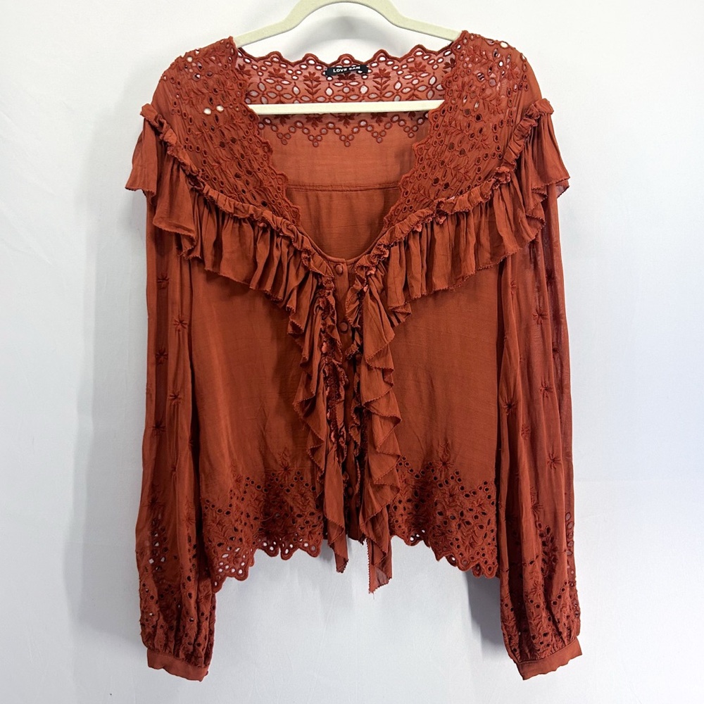 Anthropologie Love Sam Rust Orange
Ruffled Eyelet Boho Button Front Blouse